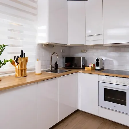 Amazing Apartment In Huertas Madrid Exterior photo